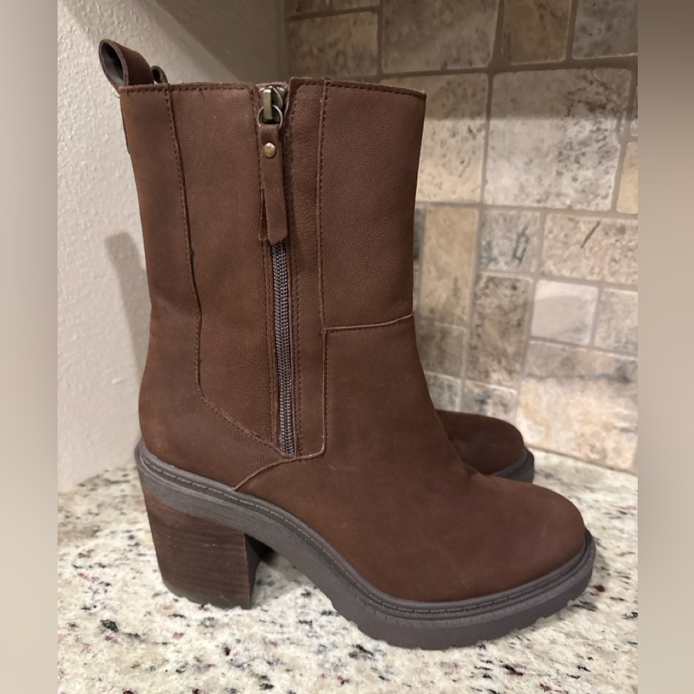 OTBT Habitus Leather Lug Sole Ankle Boots